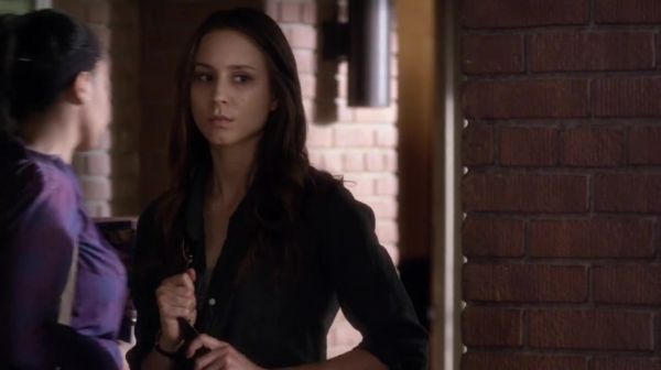 PLL_S04E18_720p_JACK_Up_DownloadSeriesHere_0662.jpg