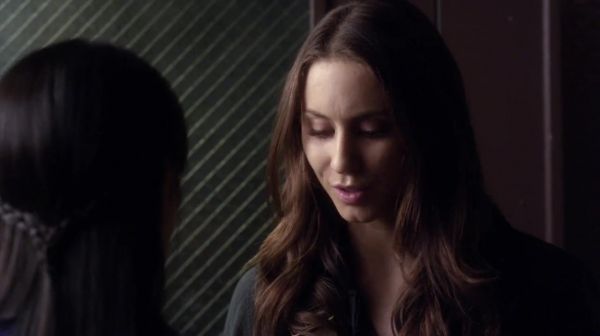 PLL_S04E18_720p_JACK_Up_DownloadSeriesHere_0693.jpg