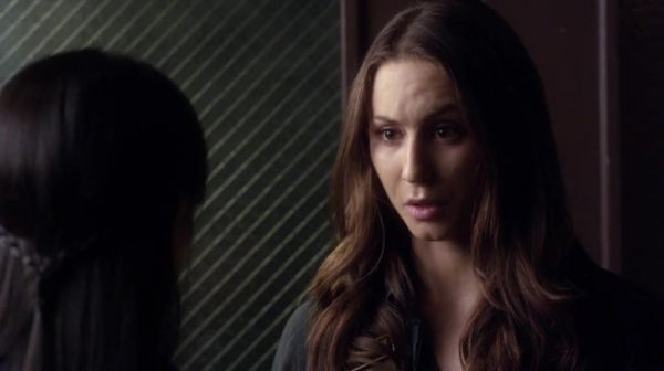 PLL_S04E18_720p_JACK_Up_DownloadSeriesHere_0702.jpg