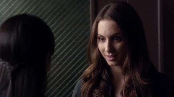 PLL_S04E18_720p_JACK_Up_DownloadSeriesHere_0703.jpg