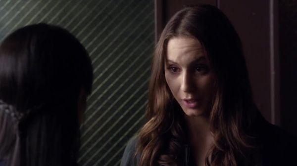 PLL_S04E18_720p_JACK_Up_DownloadSeriesHere_0704.jpg