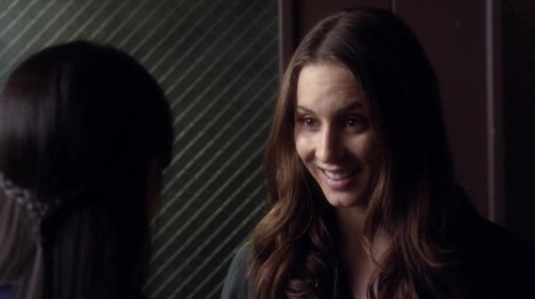 PLL_S04E18_720p_JACK_Up_DownloadSeriesHere_0705.jpg