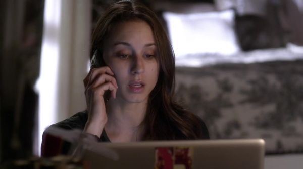 PLL_S04E18_720p_JACK_Up_DownloadSeriesHere_0870.jpg
