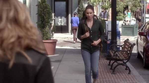 PLL_S04E18_720p_JACK_Up_DownloadSeriesHere_1555.jpg