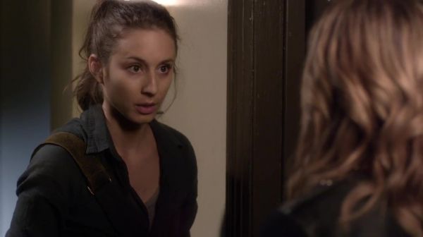 PLL_S04E18_720p_JACK_Up_DownloadSeriesHere_2118.jpg