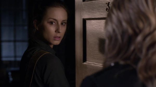 PLL_S04E18_720p_JACK_Up_DownloadSeriesHere_2134.jpg