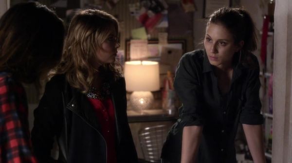 PLL_S04E18_720p_JACK_Up_DownloadSeriesHere_2291.jpg