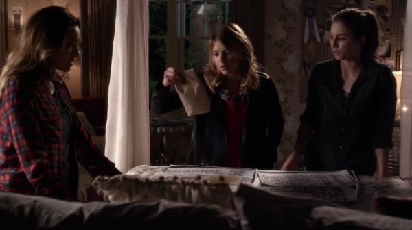 PLL_S04E18_720p_JACK_Up_DownloadSeriesHere_2326.jpg