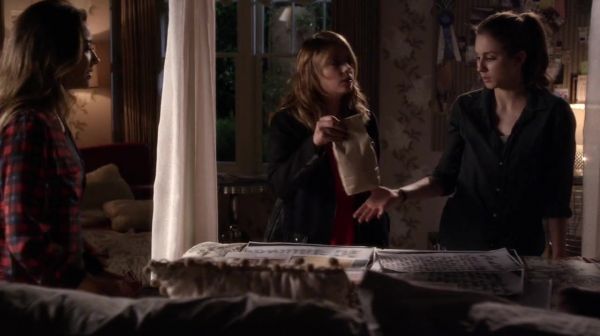 PLL_S04E18_720p_JACK_Up_DownloadSeriesHere_2327.jpg