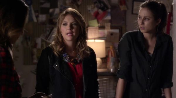 PLL_S04E18_720p_JACK_Up_DownloadSeriesHere_2331.jpg