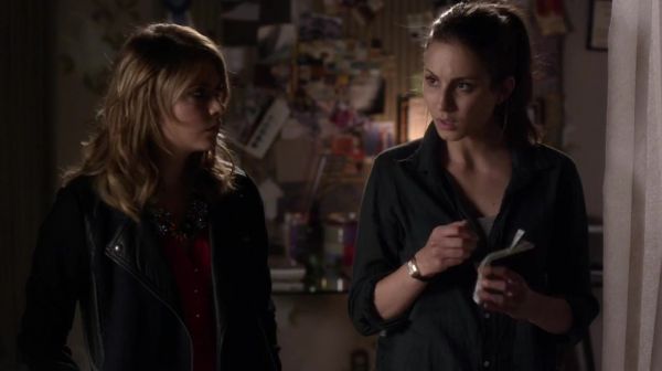 PLL_S04E18_720p_JACK_Up_DownloadSeriesHere_2356.jpg