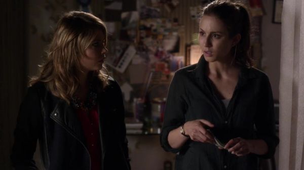 PLL_S04E18_720p_JACK_Up_DownloadSeriesHere_2357.jpg