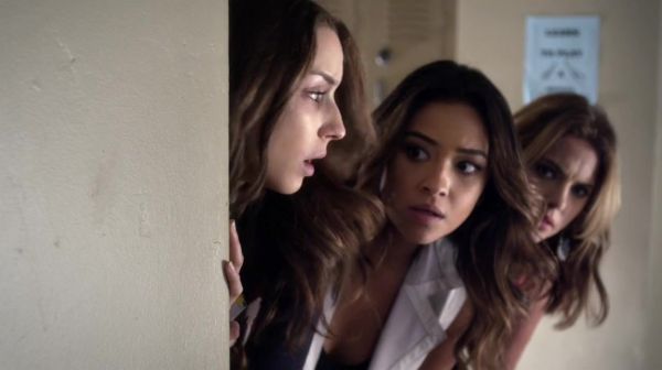 PLL_S04E19_720p_JACK_Up_DownloadSeriesHere_0140.jpg