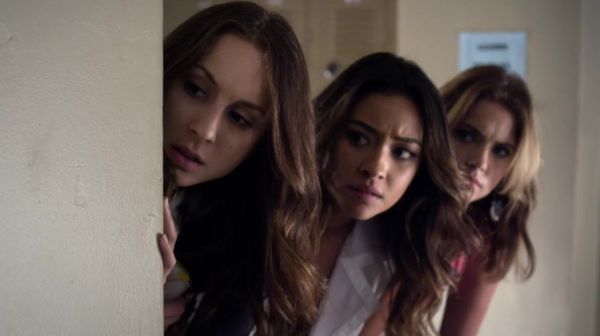 PLL_S04E19_720p_JACK_Up_DownloadSeriesHere_0151.jpg