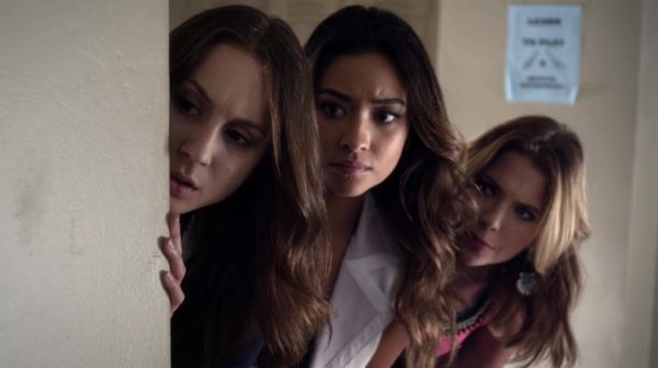 PLL_S04E19_720p_JACK_Up_DownloadSeriesHere_0160.jpg