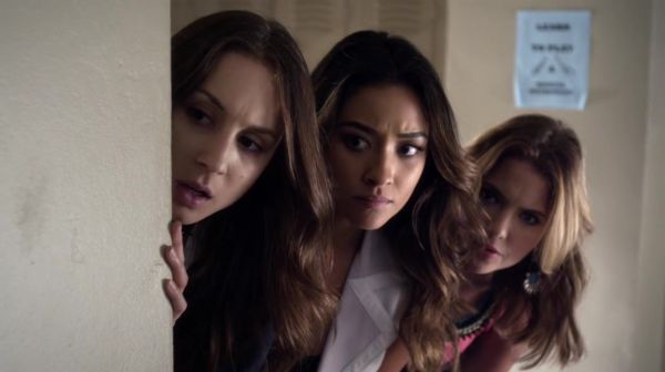 PLL_S04E19_720p_JACK_Up_DownloadSeriesHere_0161.jpg