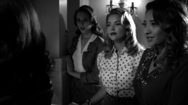 PLL_S04E19_720p_JACK_Up_DownloadSeriesHere_0629.jpg