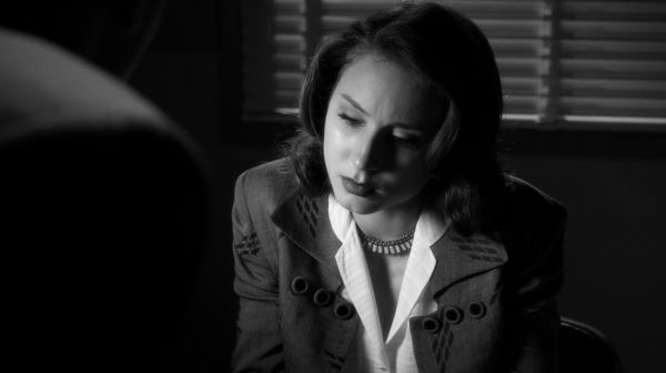 PLL_S04E19_720p_JACK_Up_DownloadSeriesHere_1520.jpg