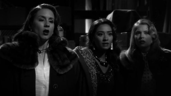 PLL_S04E19_720p_JACK_Up_DownloadSeriesHere_2239.jpg