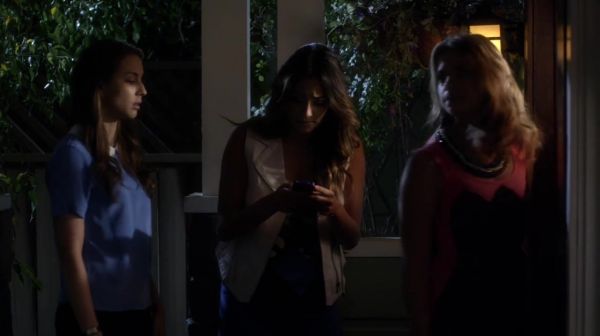 PLL_S04E19_720p_JACK_Up_DownloadSeriesHere_2493.jpg