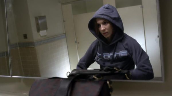PLL_S04E20_720p_JACK_Up_DownloadSeriesHere_0179.jpg
