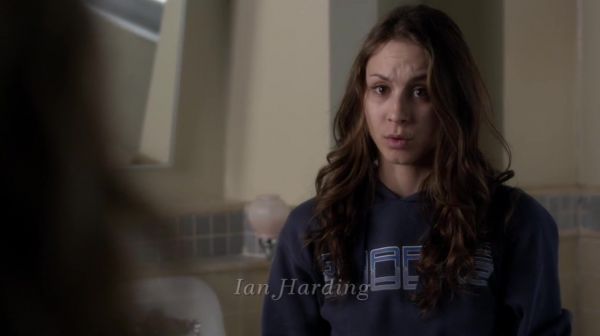 PLL_S04E20_720p_JACK_Up_DownloadSeriesHere_0225.jpg