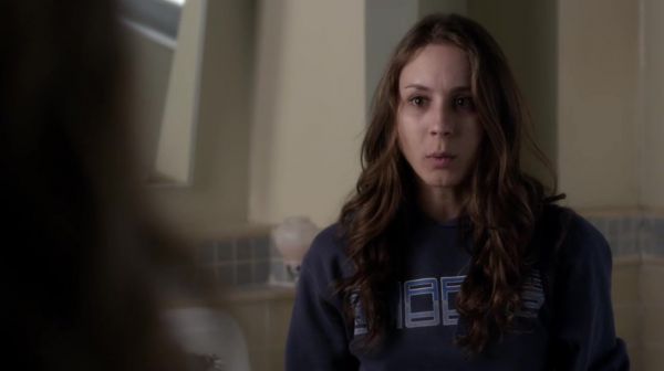 PLL_S04E20_720p_JACK_Up_DownloadSeriesHere_0230.jpg