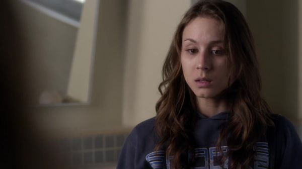 PLL_S04E20_720p_JACK_Up_DownloadSeriesHere_0258.jpg