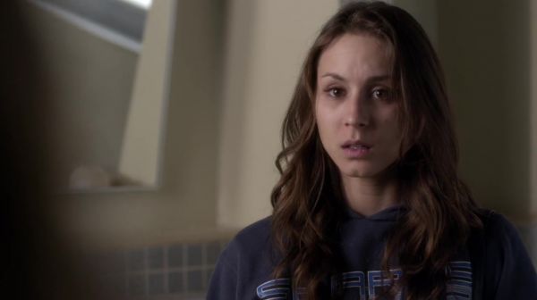 PLL_S04E20_720p_JACK_Up_DownloadSeriesHere_0263.jpg