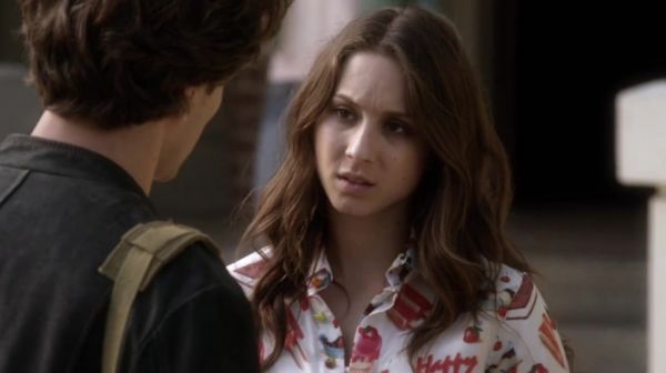 PLL_S04E20_720p_JACK_Up_DownloadSeriesHere_0417.jpg