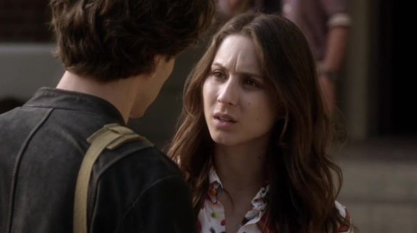 PLL_S04E20_720p_JACK_Up_DownloadSeriesHere_0424.jpg
