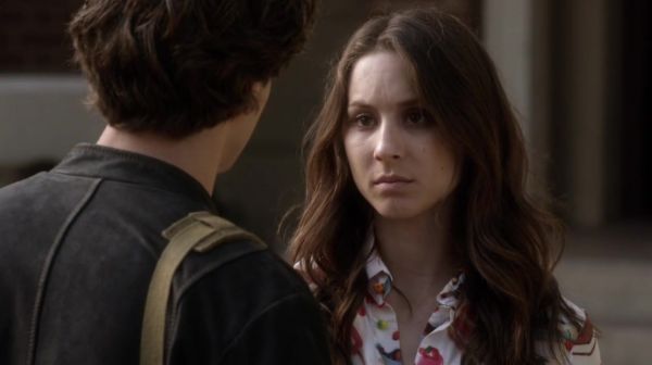 PLL_S04E20_720p_JACK_Up_DownloadSeriesHere_0444.jpg