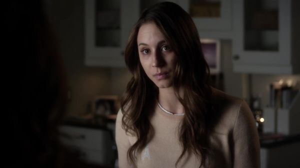 PLL_S04E20_720p_JACK_Up_DownloadSeriesHere_1054.jpg