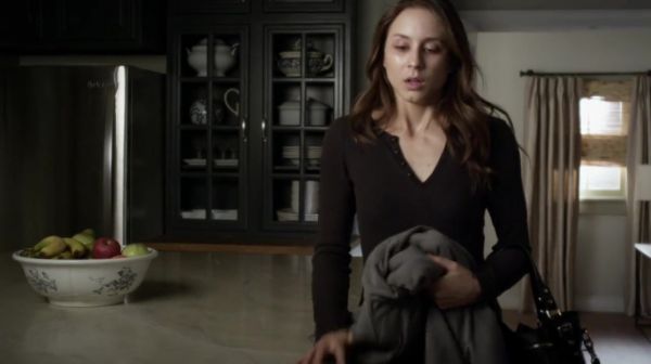 PLL_S04E20_720p_JACK_Up_DownloadSeriesHere_1365.jpg