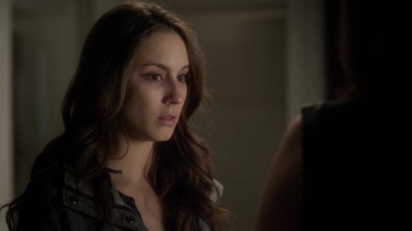 PLL_S04E20_720p_JACK_Up_DownloadSeriesHere_2429.jpg