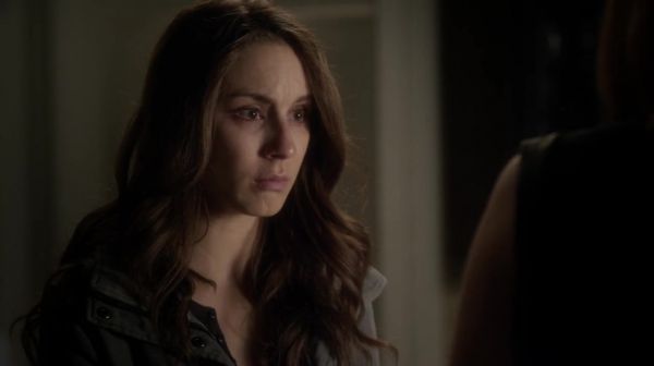 PLL_S04E20_720p_JACK_Up_DownloadSeriesHere_2460.jpg