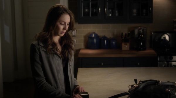 PLL_S04E20_720p_JACK_Up_DownloadSeriesHere_2471.jpg