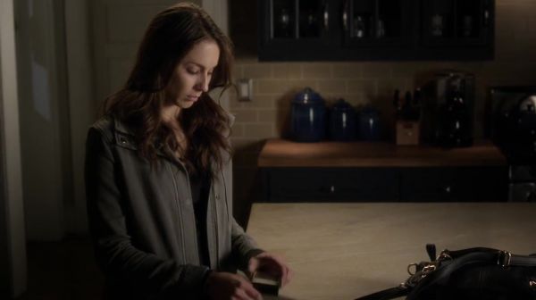 PLL_S04E20_720p_JACK_Up_DownloadSeriesHere_2473.jpg