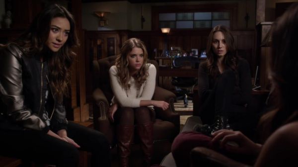 PLL_S04E21_720p_JACK_Up_DownloadSeriesHere_0088.jpg