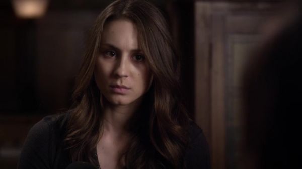 PLL_S04E21_720p_JACK_Up_DownloadSeriesHere_0127.jpg