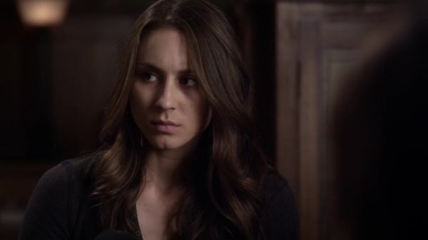 PLL_S04E21_720p_JACK_Up_DownloadSeriesHere_0128.jpg