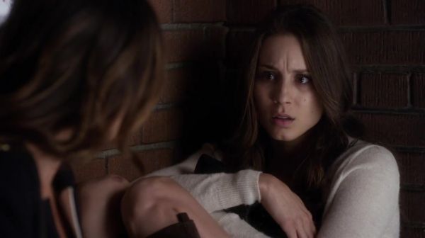 PLL_S04E21_720p_JACK_Up_DownloadSeriesHere_0509.jpg
