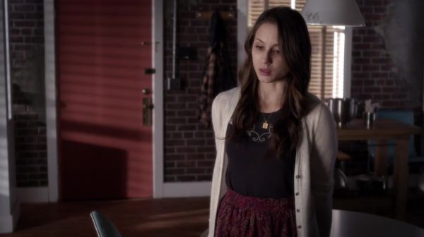PLL_S04E21_720p_JACK_Up_DownloadSeriesHere_0625.jpg