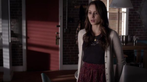 PLL_S04E21_720p_JACK_Up_DownloadSeriesHere_0631.jpg