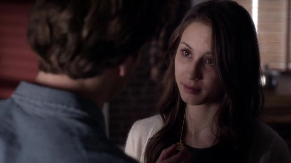 PLL_S04E21_720p_JACK_Up_DownloadSeriesHere_0671.jpg