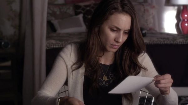PLL_S04E21_720p_JACK_Up_DownloadSeriesHere_1384.jpg
