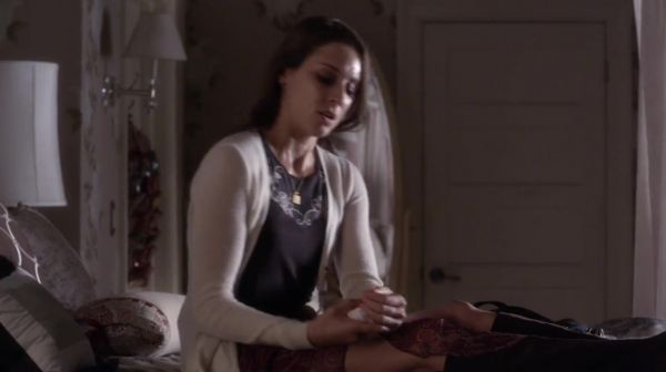 PLL_S04E21_720p_JACK_Up_DownloadSeriesHere_1446.jpg