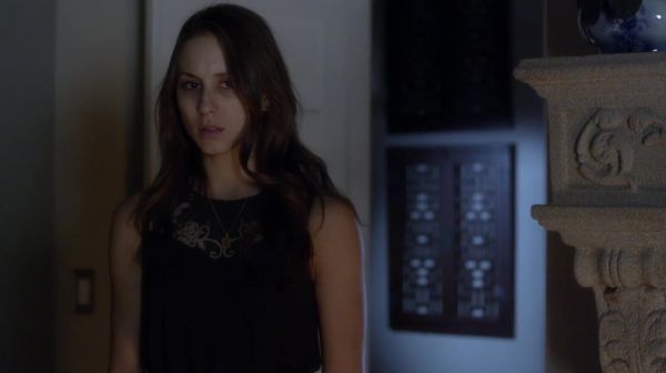 PLL_S04E21_720p_JACK_Up_DownloadSeriesHere_2421.jpg