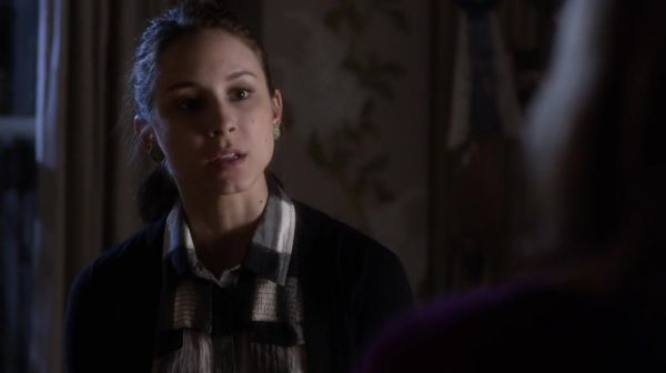 PLL_S04E22_720p_JACK_Up_DownloadSeriesHere_0089.jpg