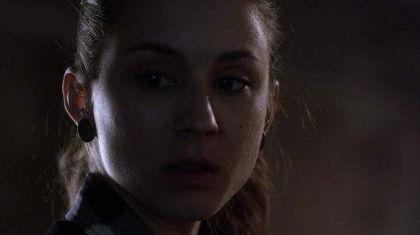 PLL_S04E22_720p_JACK_Up_DownloadSeriesHere_0120.jpg